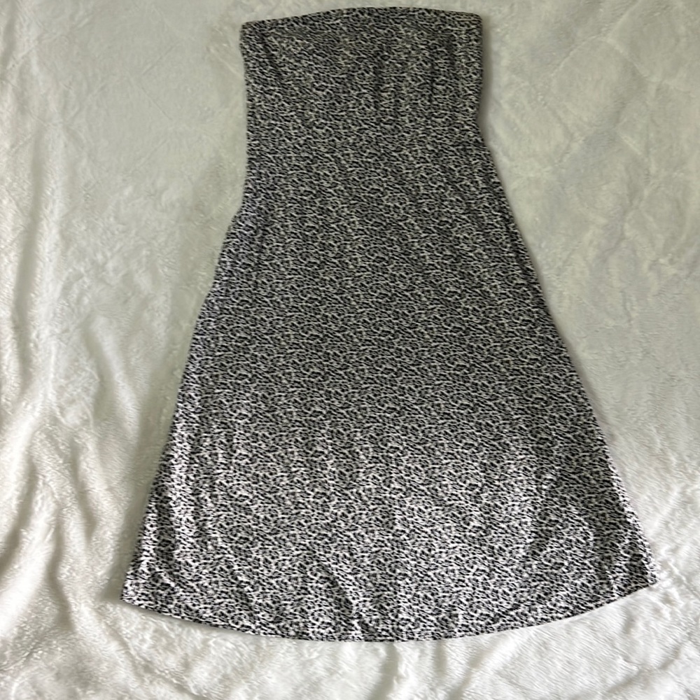 New York & Company Women’s Strapless Black & White Floral Tube Dress Size 4